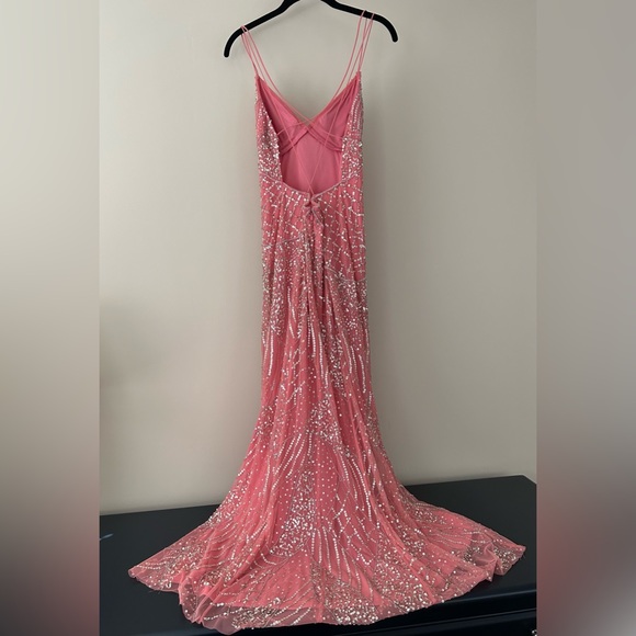 Adrianna Papell Pink/Peach Gown Size 4-6 Formal, Prom, Wedding - Picture 3 of 11
